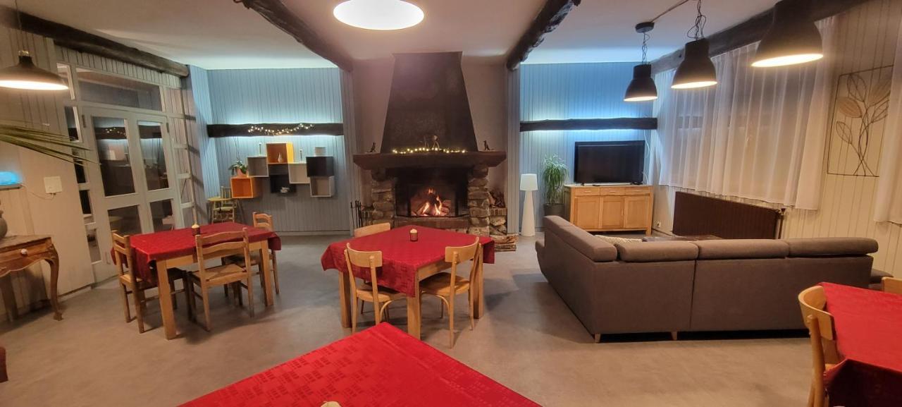 Hotel La Rua Albiez-Montrond Exteriér fotografie